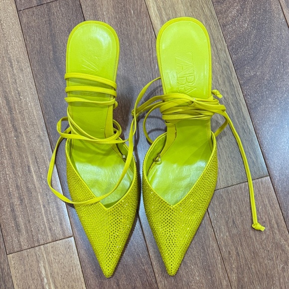 Zara Women's Bright Yellow Lace-Up Heels - Picture 1 of 3
